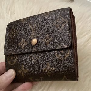 EUC ✨LV Elise Compact Wallet✨❤️